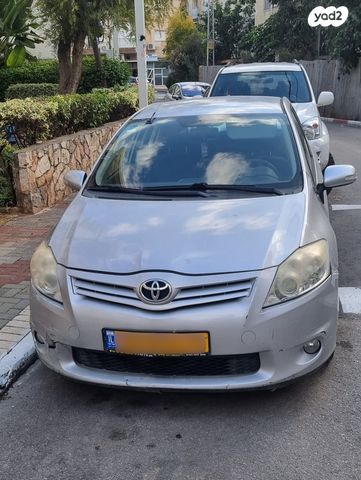 טויוטה אוריס