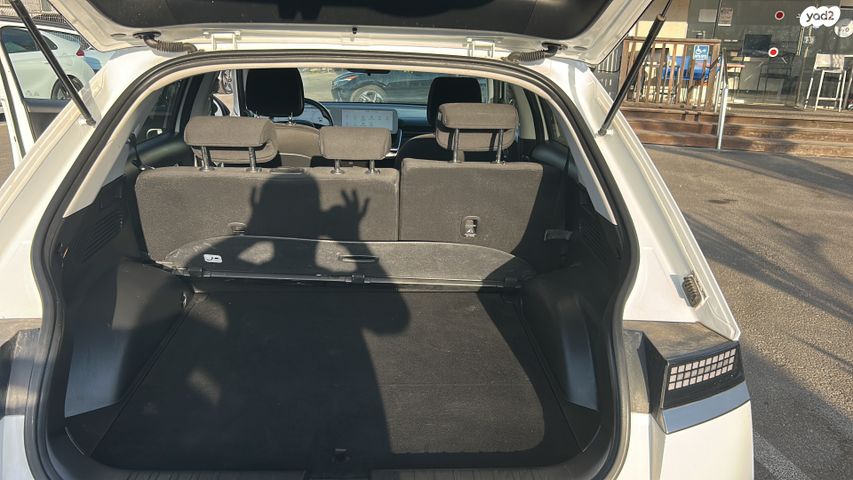 יונדאי איוניק 5