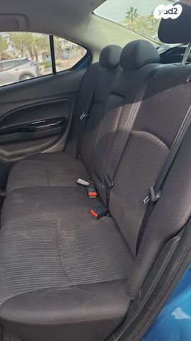 מיצובישי אטראז'