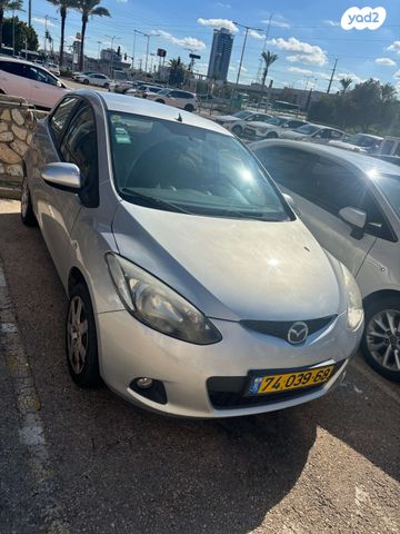 מודעת רכב מאזדה 2