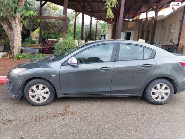 מודעת רכב מאזדה 3