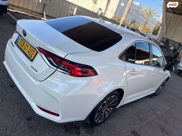 טויוטה קורולה