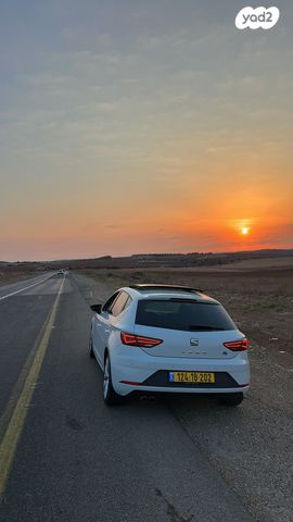 מודעת רכב סיאט לאון