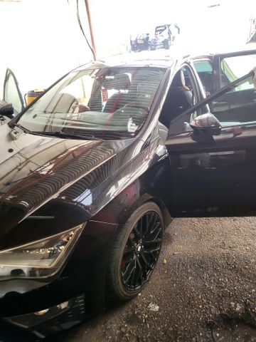 מודעת רכב סיאט לאון