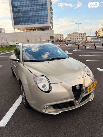 אלפא רומיאו מיטו