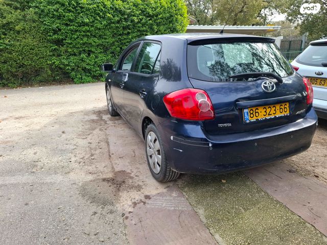 טויוטה אוריס