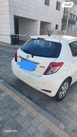 טויוטה יאריס
