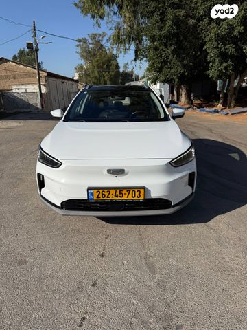 מודעת רכב ג׳ילי Geometry C