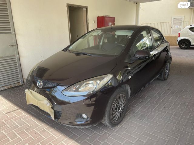 מודעת רכב מאזדה 2