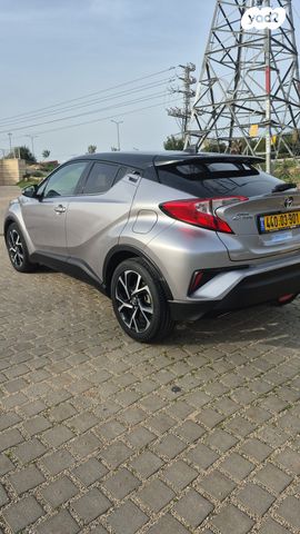 טויוטה C-HR
