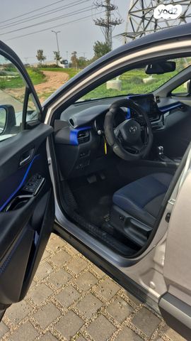 טויוטה C-HR