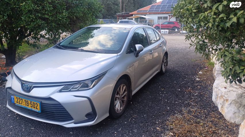 מודעת רכב טויוטה קורולה