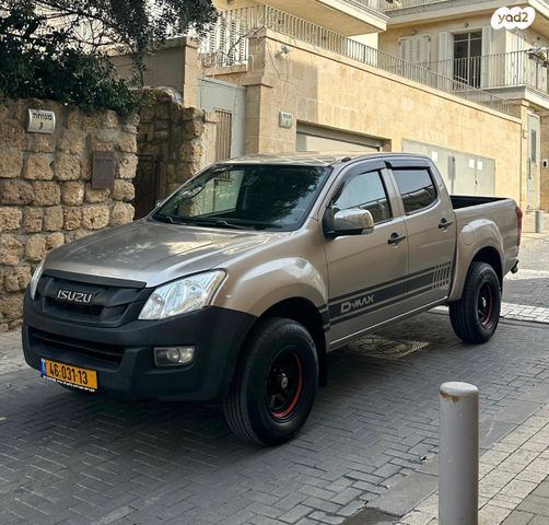 מודעת רכב איסוזו די-מקס