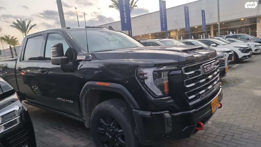 מודעת רכב ג'י.אם.סי סיירה