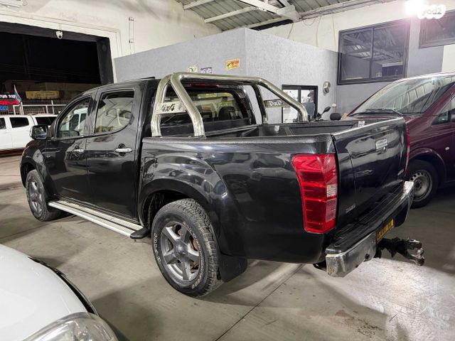 איסוזו די-מקס