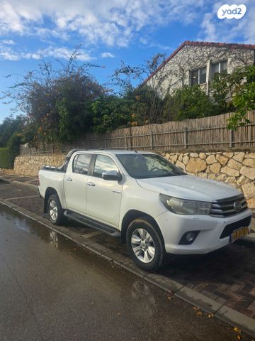 מודעת רכב טויוטה היילקס