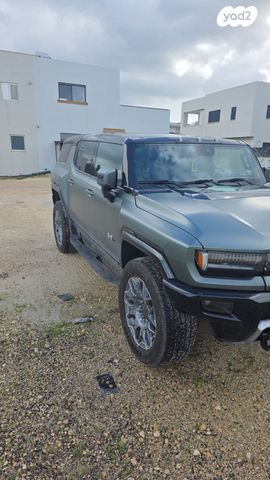 מודעת רכב ג'י.אם.סי האמר EV