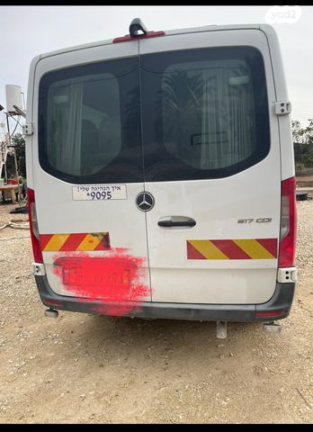 מודעת רכב מרצדס-בנץ ספרינטר