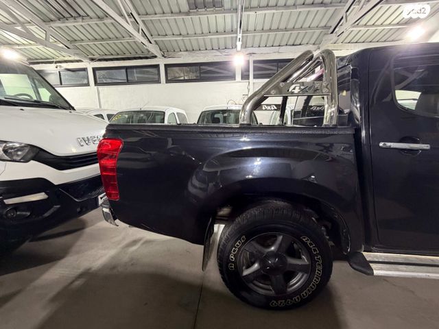 איסוזו די-מקס