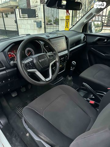 איסוזו די-מקס