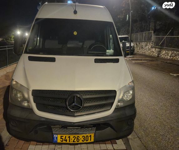 מודעת רכב מרצדס-בנץ ספרינטר