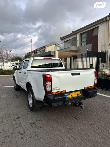 איסוזו די-מקס