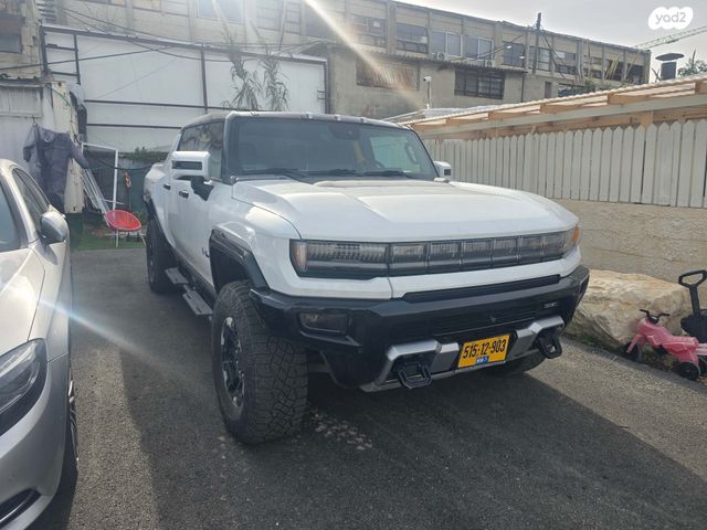 מודעת רכב ג'י.אם.סי האמר EV