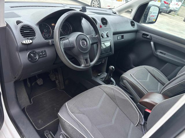 פולקסווגן קאדי