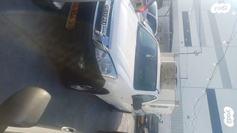 מודעת רכב איסוזו די-מקס