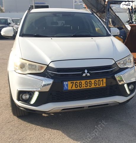 מודעת רכב מיצובישי ASX