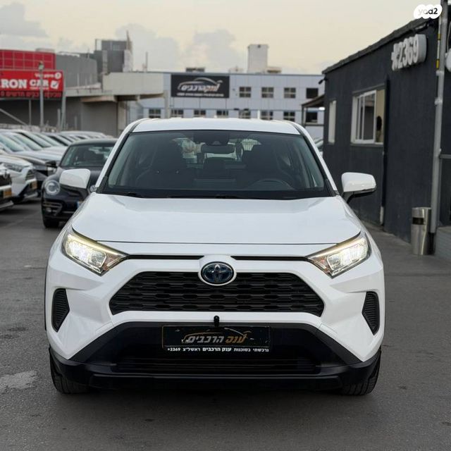 טויוטה RAV4