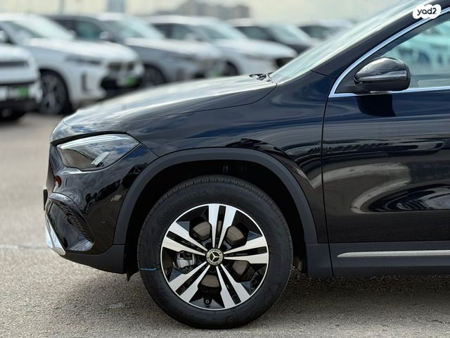 מרצדס-בנץ GLA