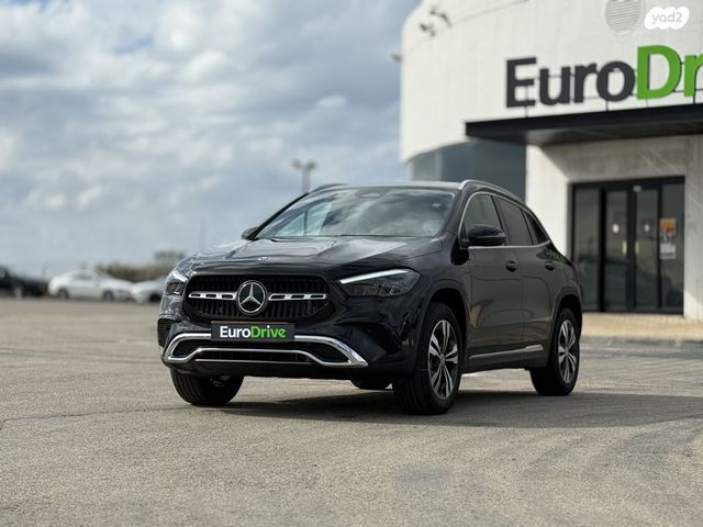 מרצדס-בנץ GLA