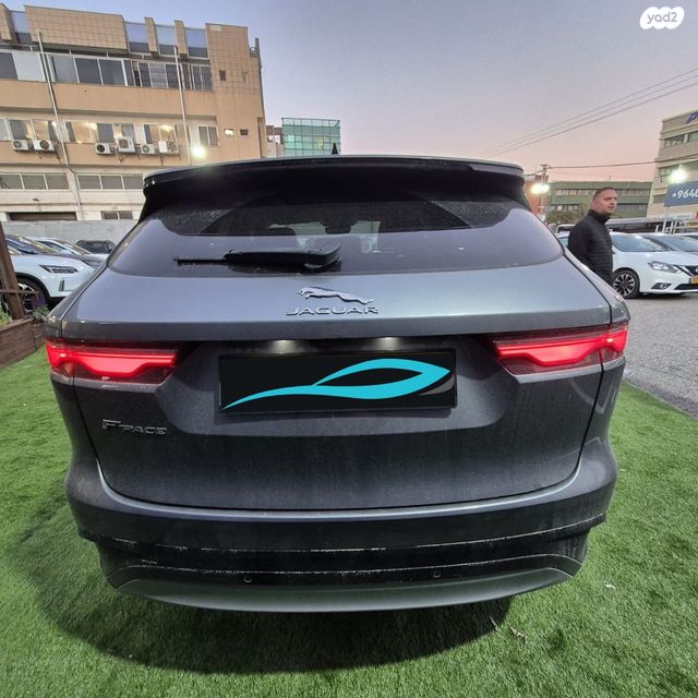 יגואר F-Pace