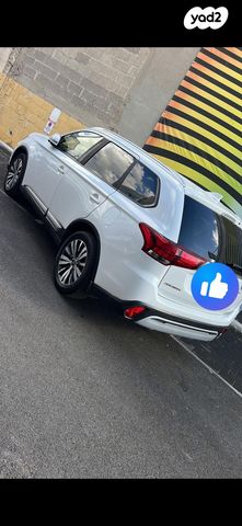 מיצובישי אאוטלנדר