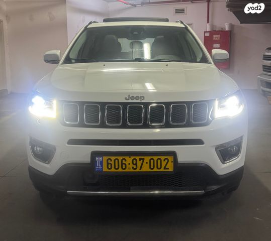 מודעת רכב ג'יפ קומפאס