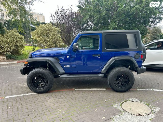 מודעת רכב ג'יפ רנגלר