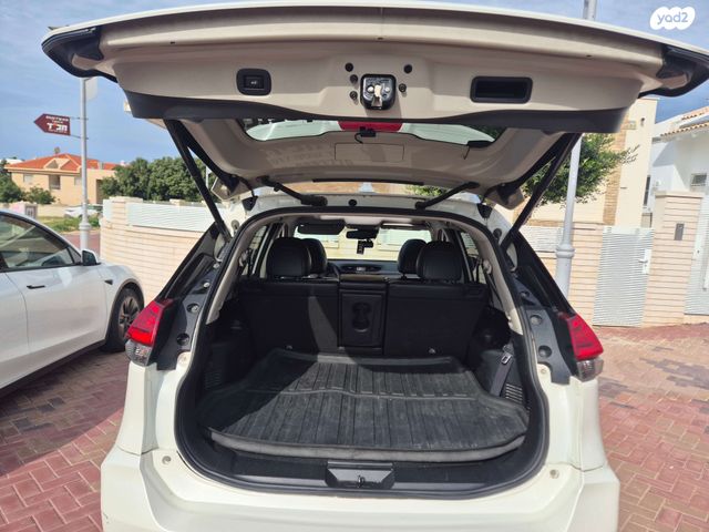 ניסאן אקס טרייל