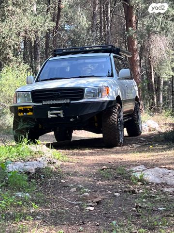 מודעת רכב טויוטה לנד קרוזר