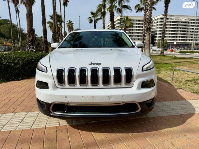 מודעת רכב ג'יפ צ'ירוקי