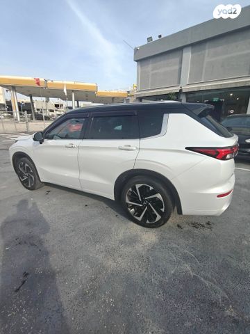 מיצובישי אאוטלנדר