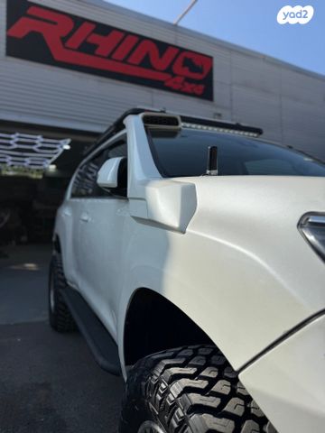 טויוטה לנד קרוזר