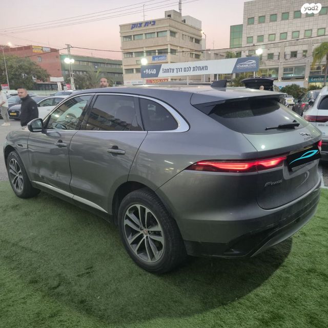 יגואר F-Pace