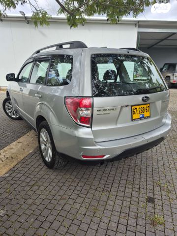 סובארו פורסטר