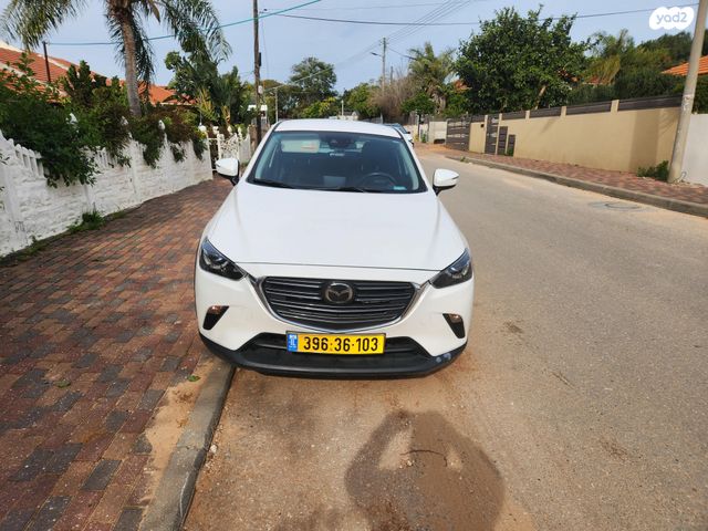 מודעת רכב מאזדה CX-3
