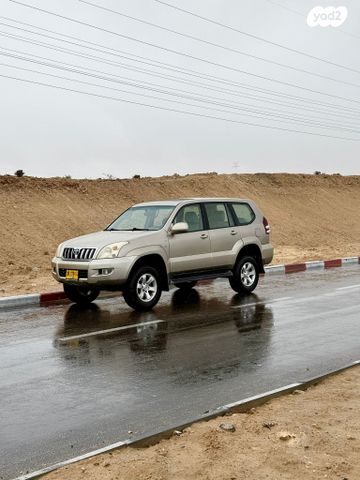 טויוטה לנד קרוזר