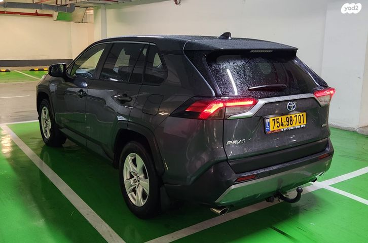 טויוטה RAV4