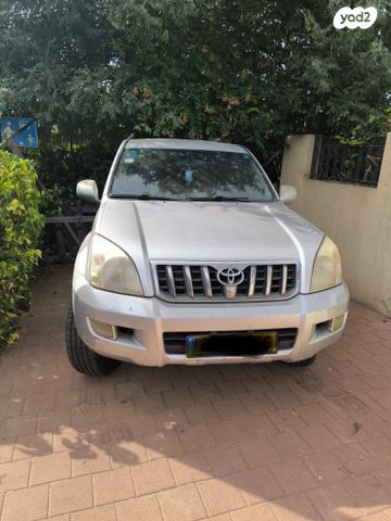טויוטה לנד קרוזר
