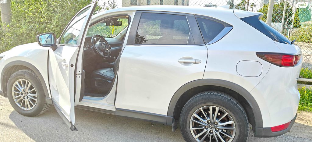 מודעת רכב מאזדה CX-5