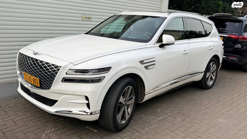 מודעת רכב ג'נסיס GV80